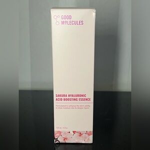 Good Molecules Sakura Hyaluronic Acid Boosting Essence - New!